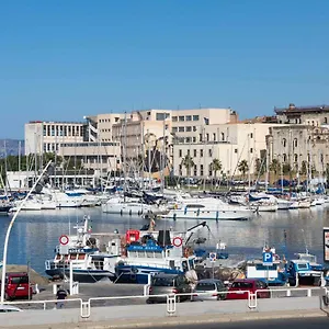 Apartment Porto Antico La Cala, Palermo